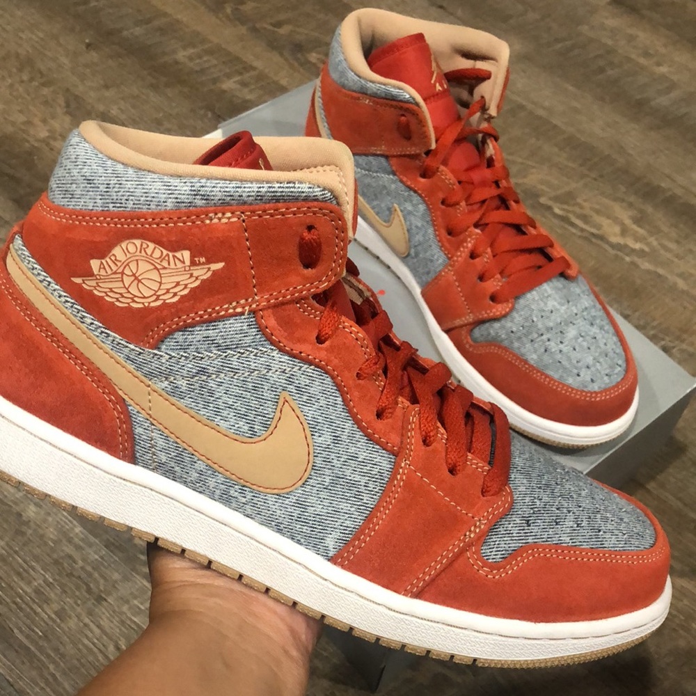 Air Jordan 1 Mid size 10